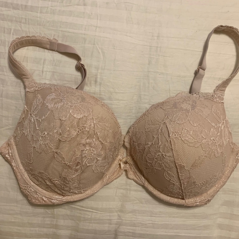 Victoria’s Secret Body by Victoria Push-Up Bra